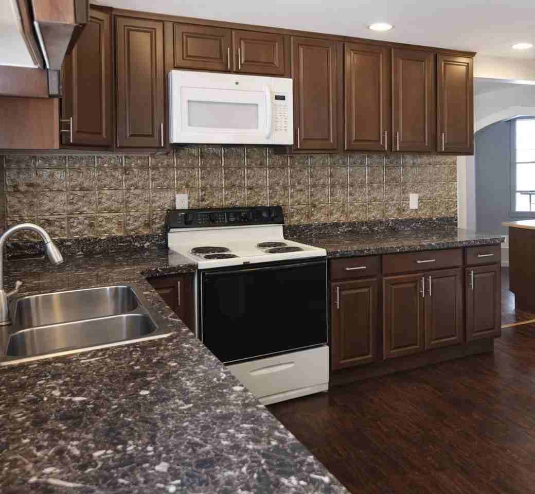 954 15th Ave Se - Photo 3 of 19