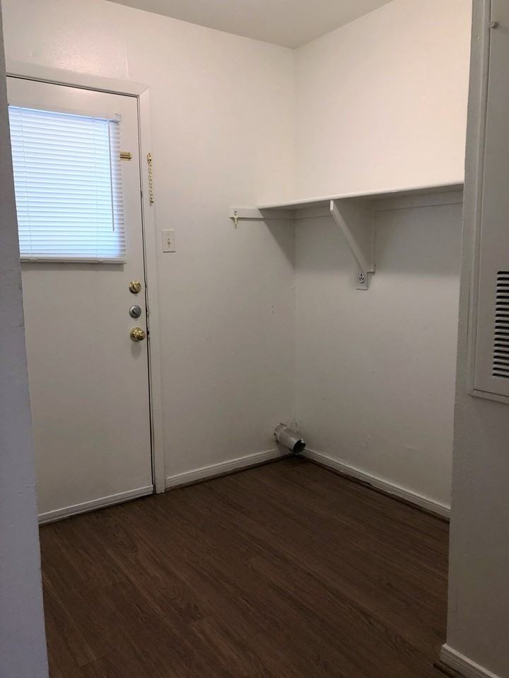 3609A Mahan St - Photo 7 of 9