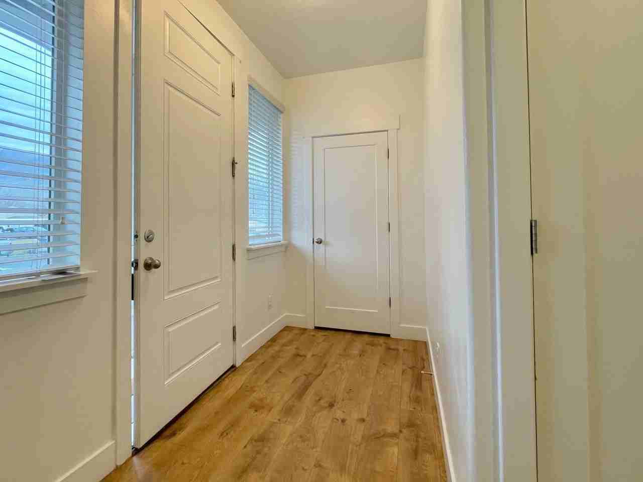 836 E 340 S - Photo 3 of 31