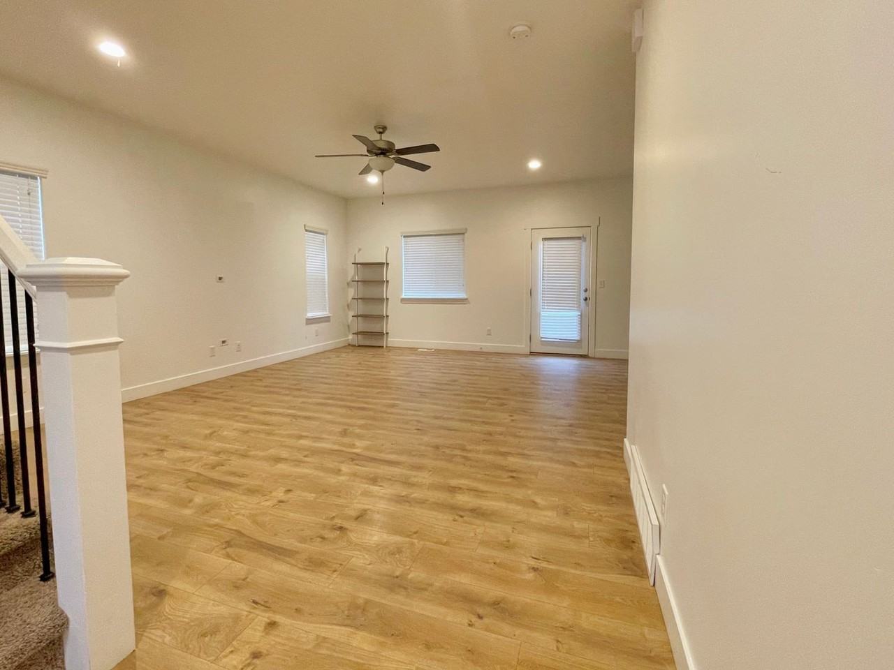 836 E 340 S - Photo 4 of 31