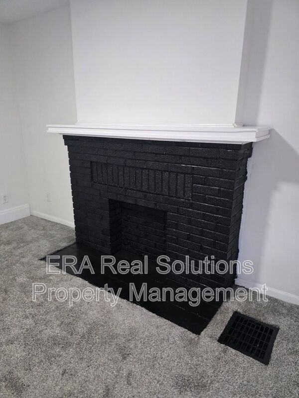 587 S Burgess Ave - Photo 4 of 21