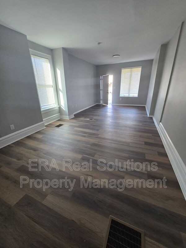 87 Euclid Ave - Photo 3 of 35