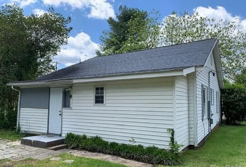 935 Old Charlotte Rd - Photo 3 of 3