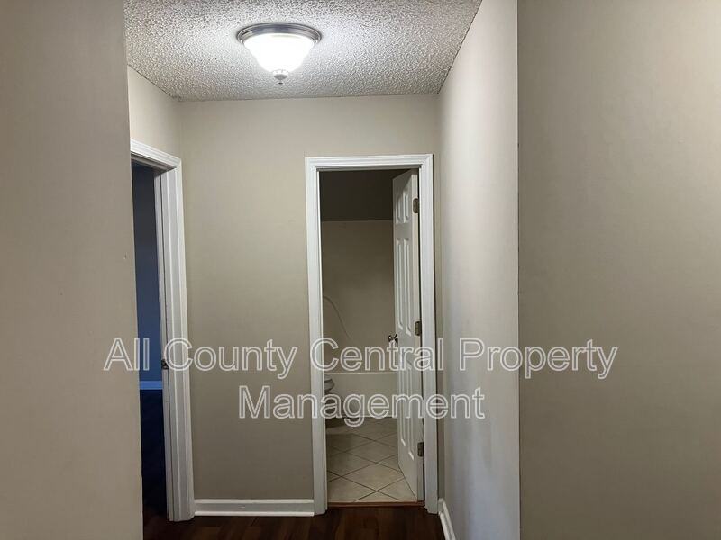 744 3rd St Ne - Photo 7 of 9