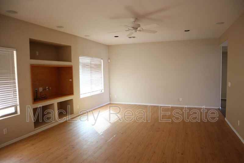 9465 E Lompoc Ave - Photo 7 of 20