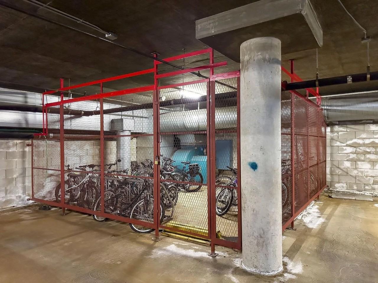 320 Peninsula Ave - Photo 2 of 8