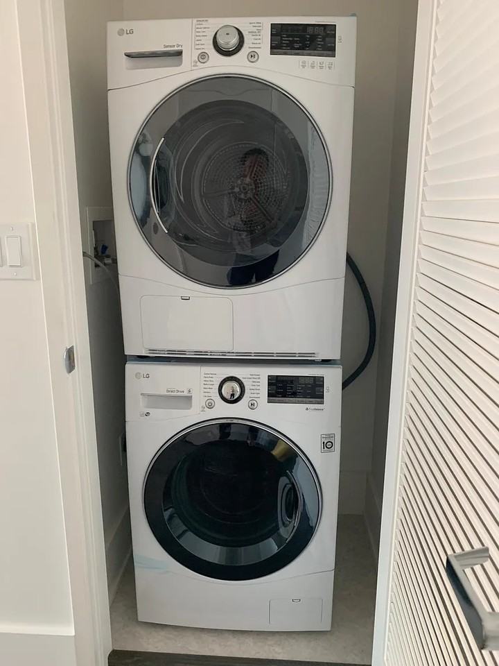 1075 Market St - Photo 5 of 6