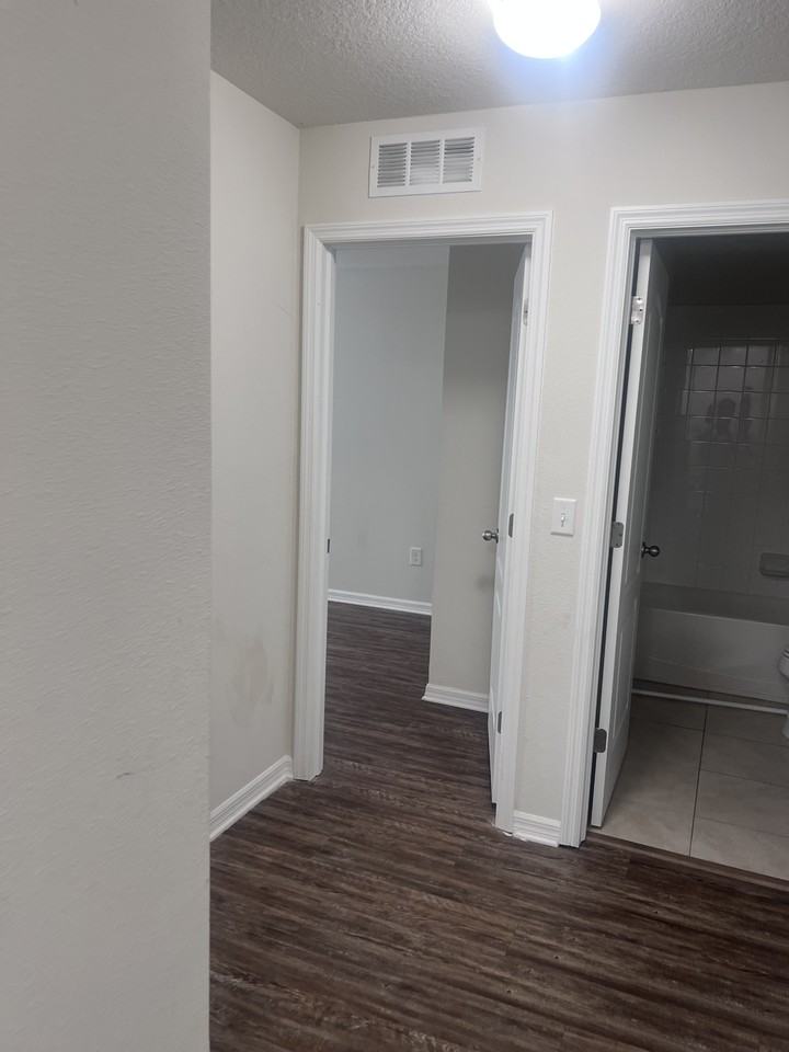 14403 Dunrobin Dr - Photo 6 of 7