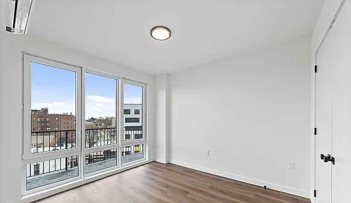 1462 Flatbush Ave #7D - Photo 5 of 8