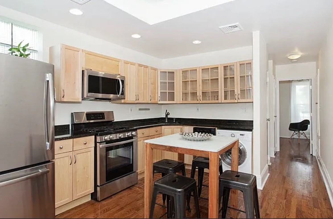 264 3rd St #401 - Photo 6 of 6