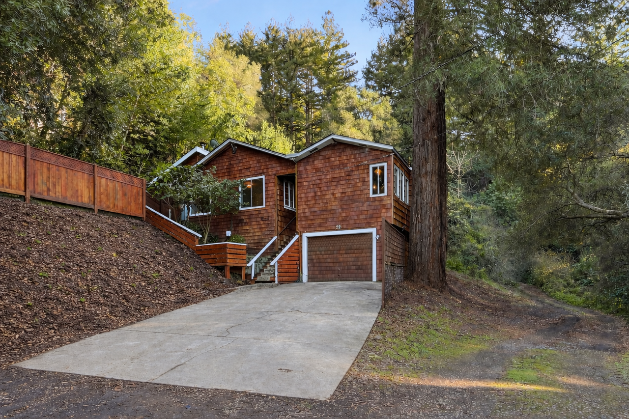 22 Crescent Dr - Photo 3 of 49