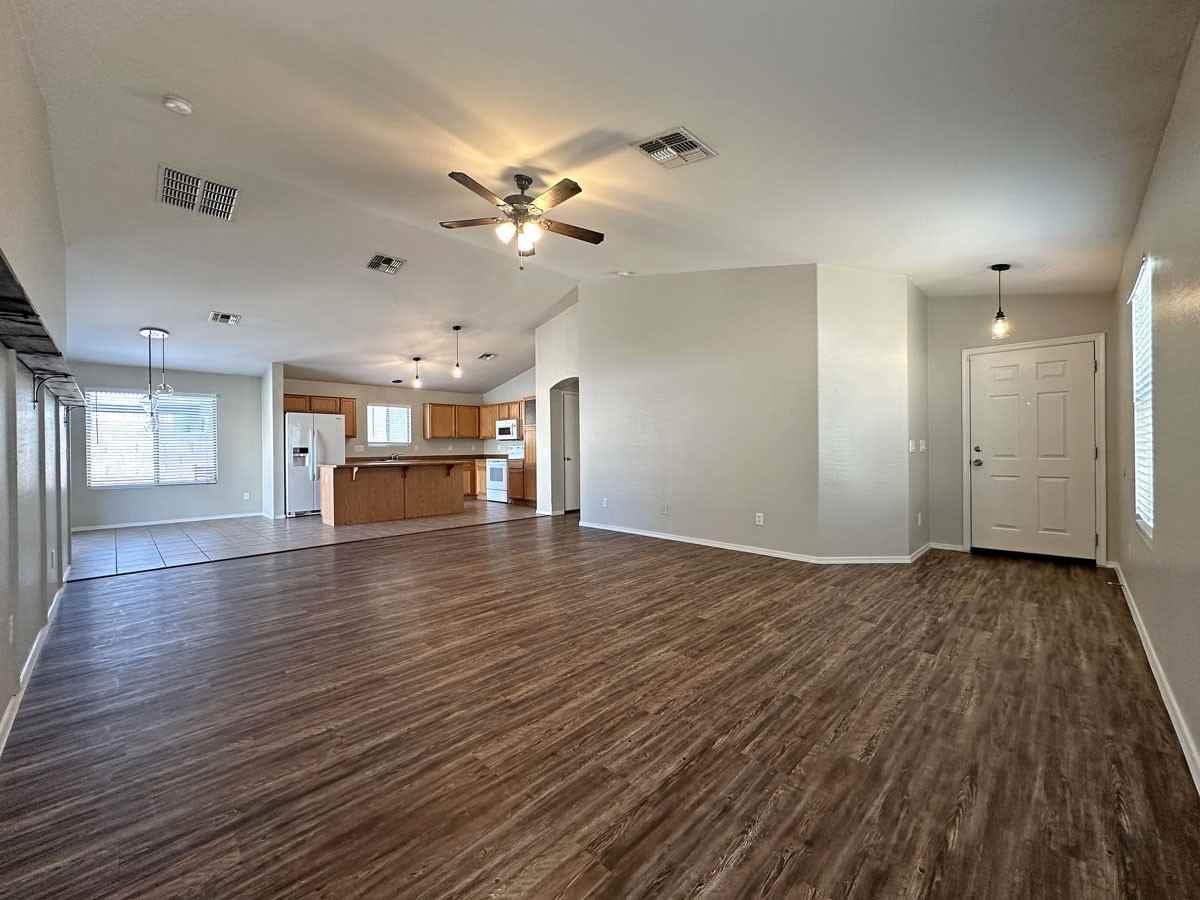 11820 W Banff Ln - Photo 2 of 18