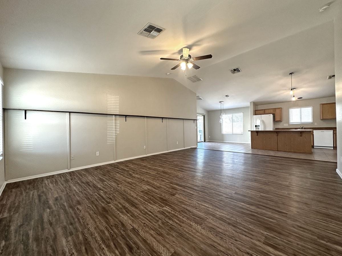 11820 W Banff Ln - Photo 4 of 18