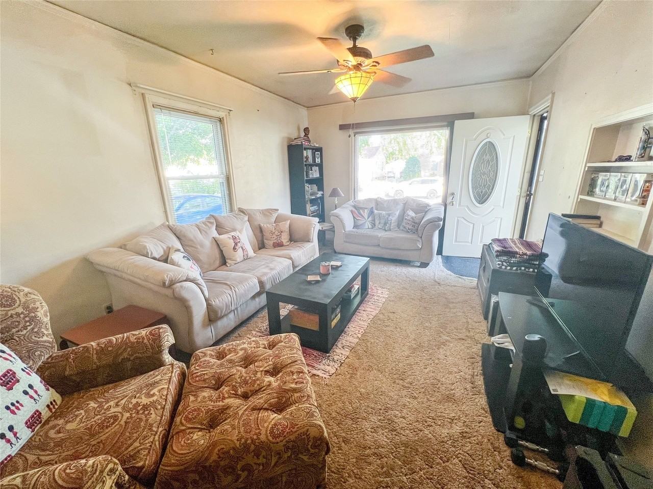 4140 Cambridge St - Photo 2 of 6