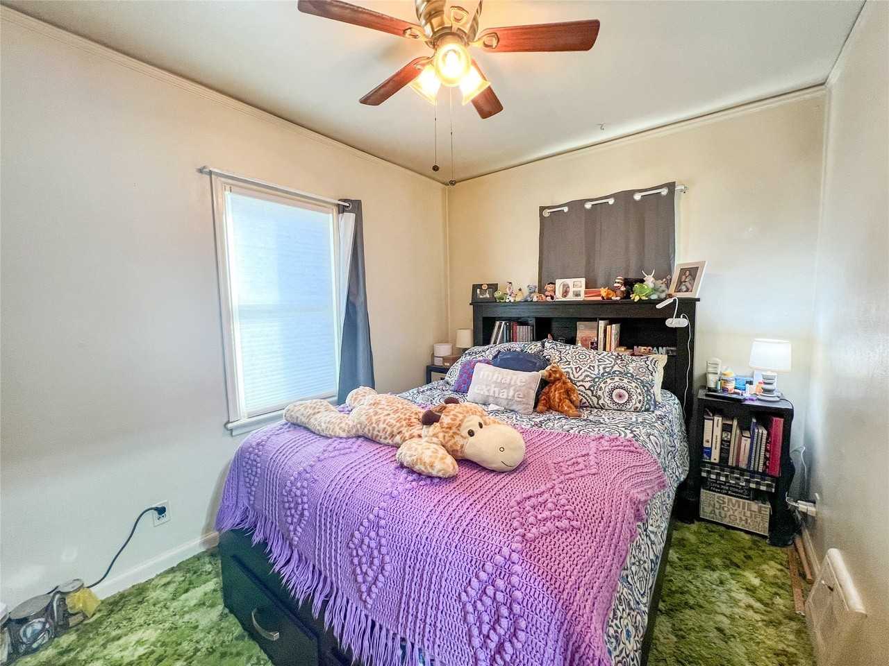 4140 Cambridge St - Photo 4 of 6