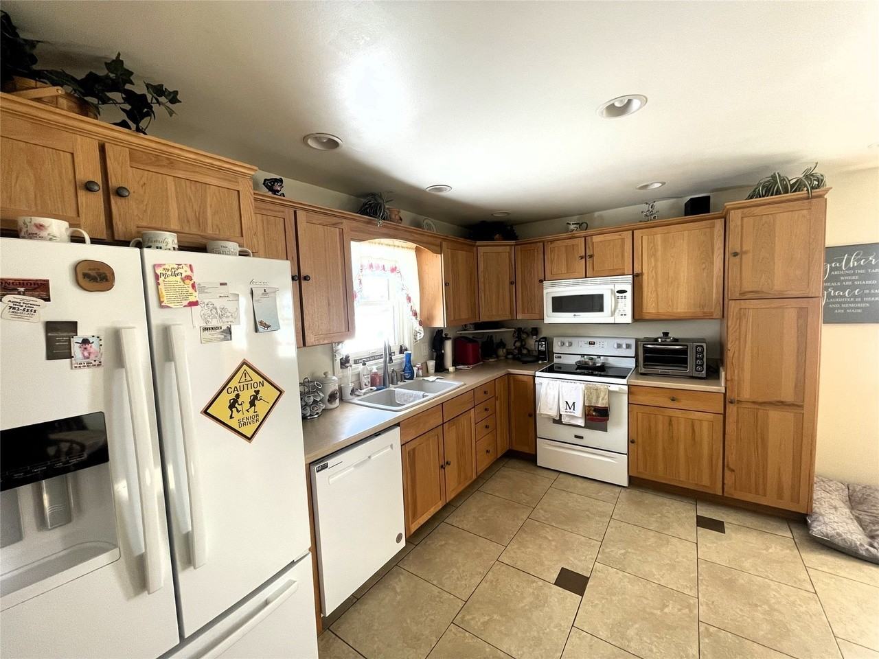 2600 Elm St - Photo 4 of 5