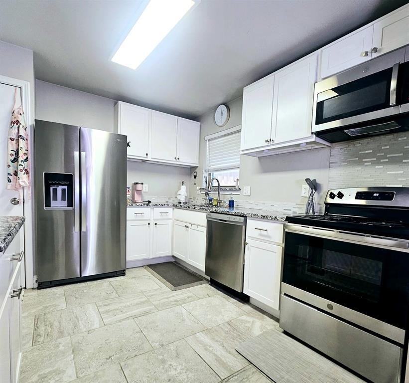 3907 Bernal Dr - Photo 5 of 6