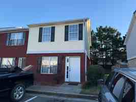 featured image of 6 Princeton Place Dr #6