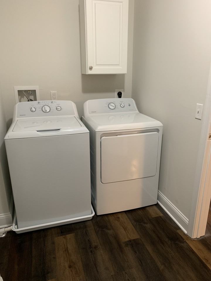 998 N Washington Ave - Photo 3 of 4