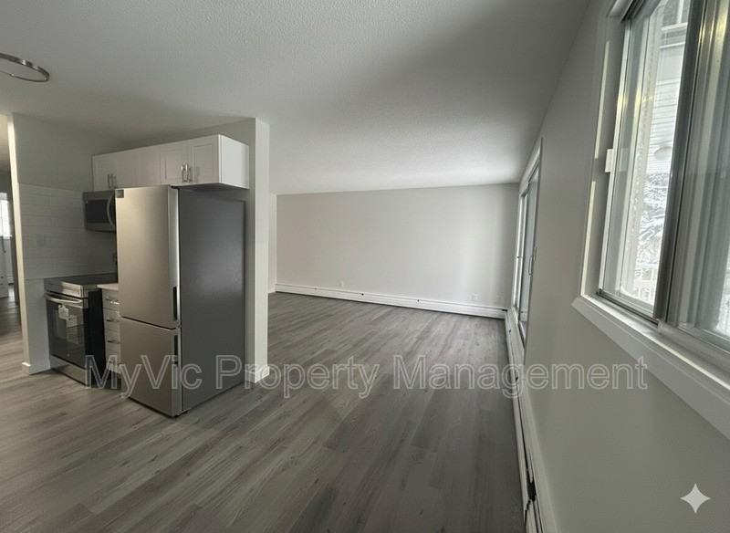9120 149 St Nw - Photo 6 of 12