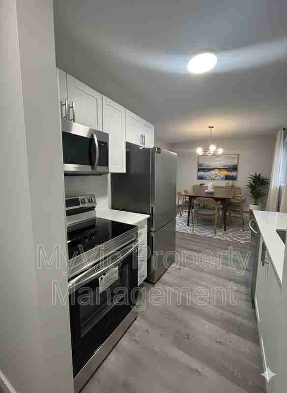 9120 149 St Nw - Photo 7 of 12