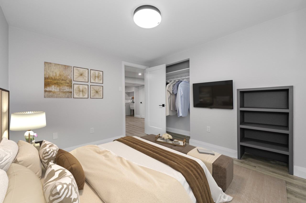 869 Caron Street - Photo 5 of 13