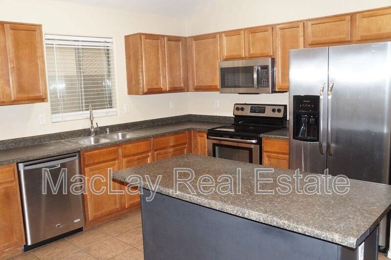 45560 W Tulip Ln - Photo 2 of 20