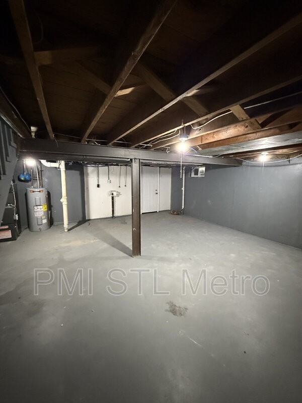 6113 Washington Ave - Photo 7 of 8