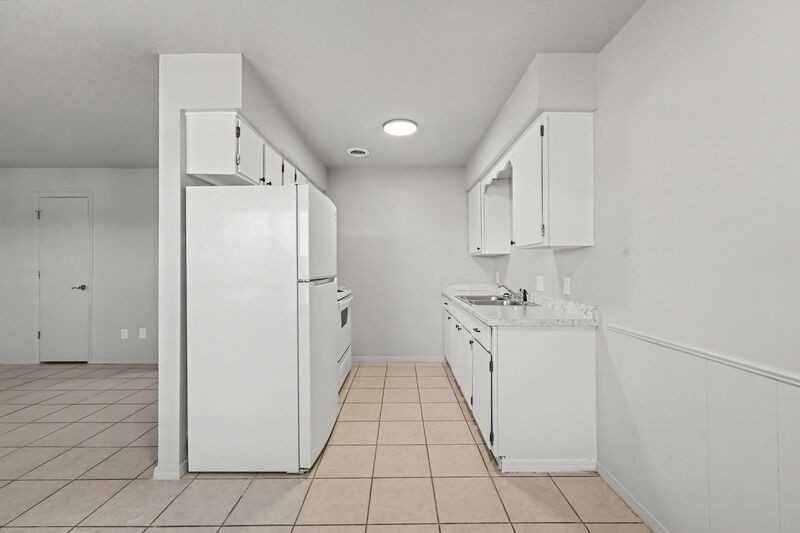 1243 W Sunset Dr #1243 - Photo 5 of 19