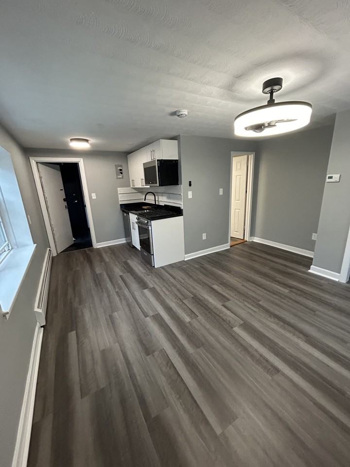 1080 Massachusetts Ave #6 - Photo 2 of 13