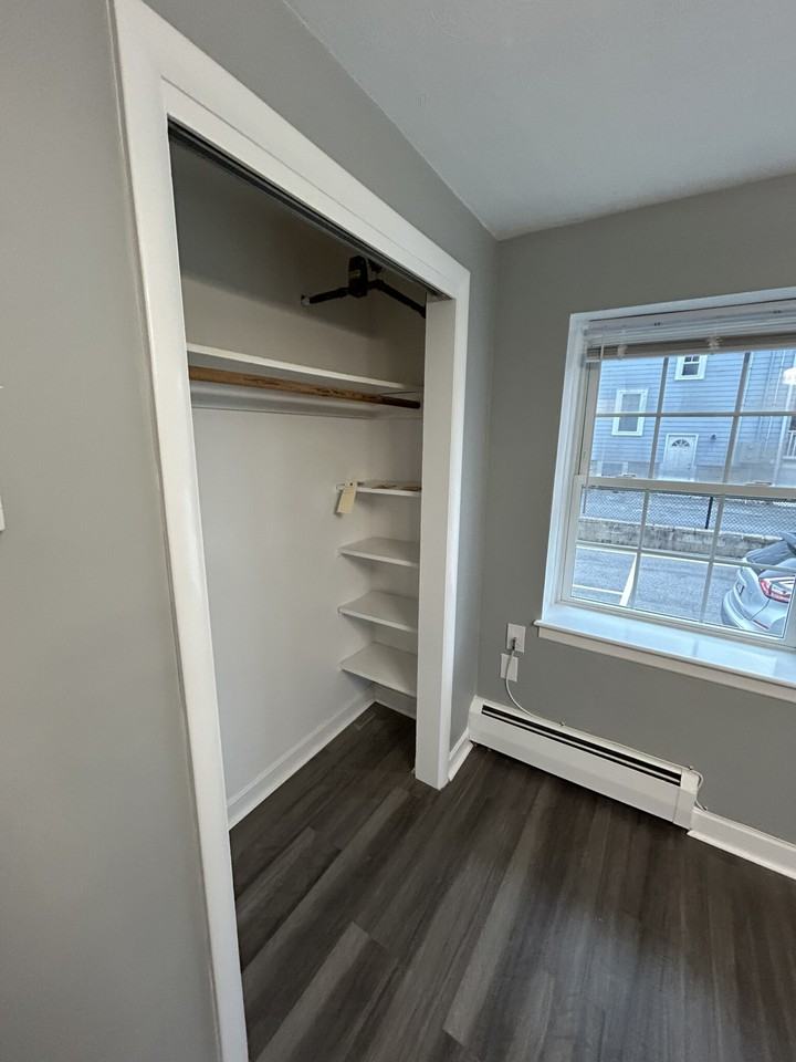 1080 Massachusetts Ave #6 - Photo 5 of 13