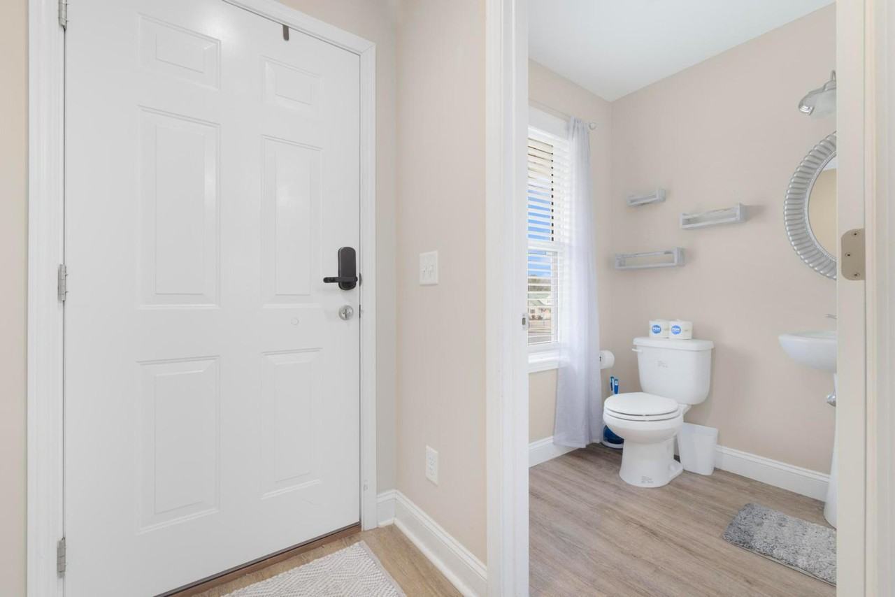 2927 Watauga Rd - Photo 4 of 16