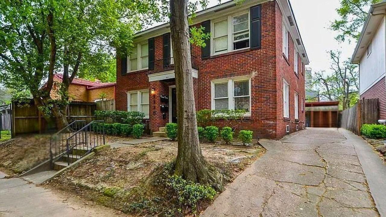 1320 W Pierce St - Photo 2 of 10