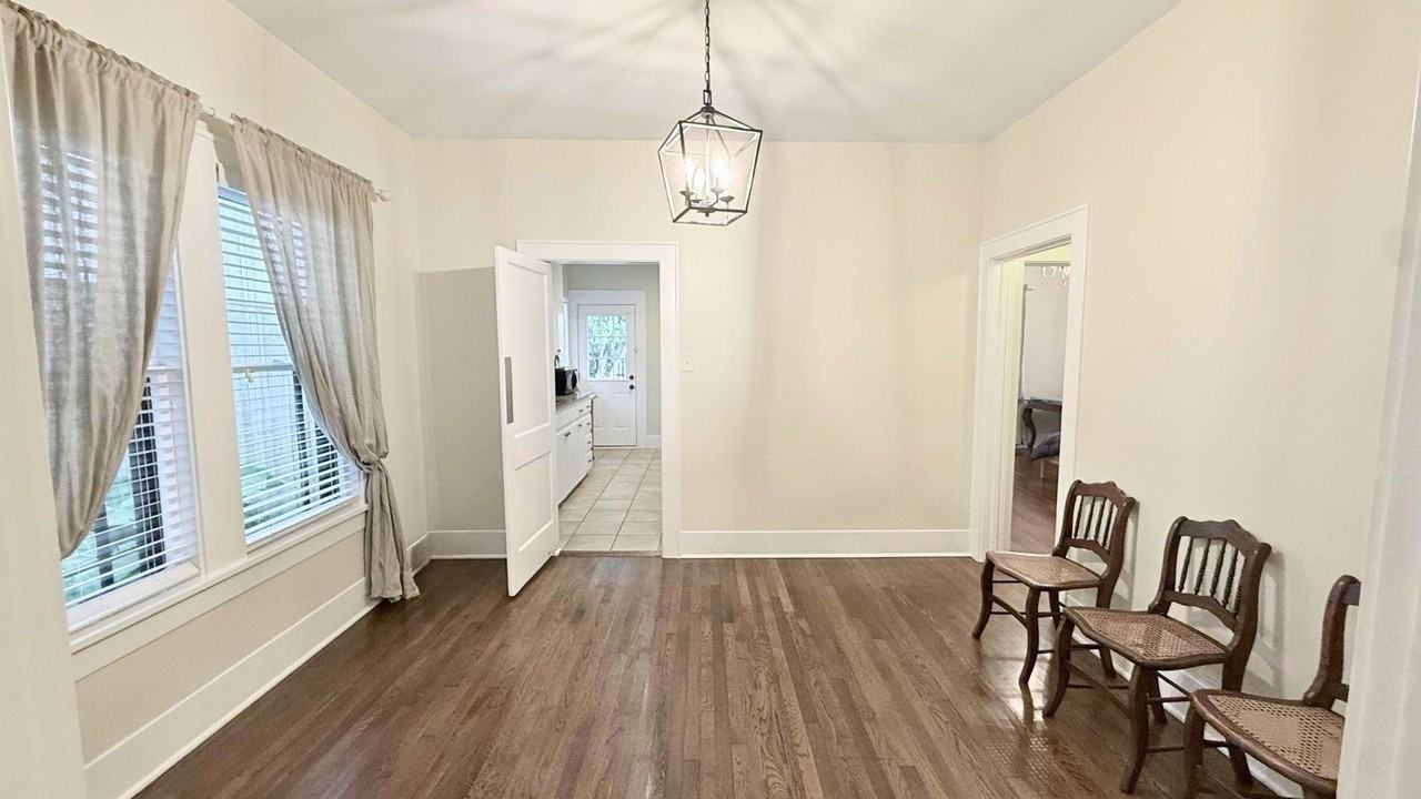 2220 Avalon Pl - Photo 7 of 20