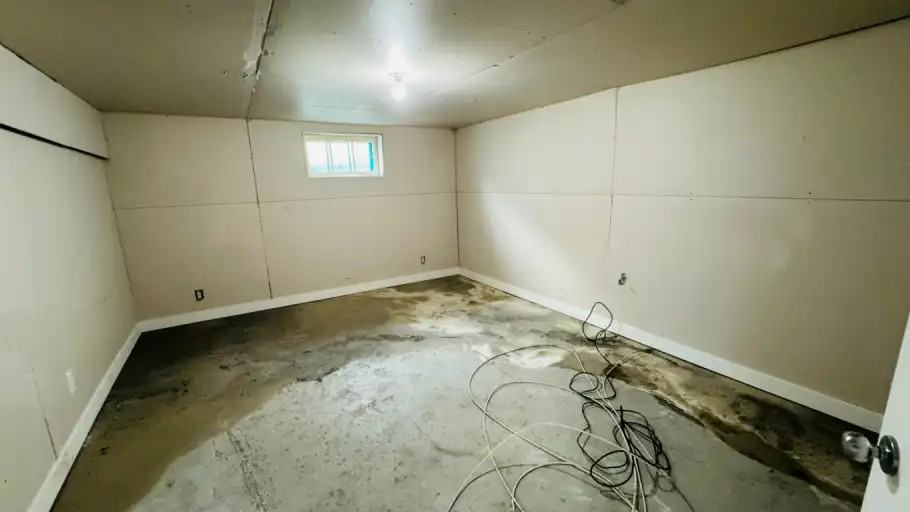 1178 Mccalman Ave - Photo 7 of 15