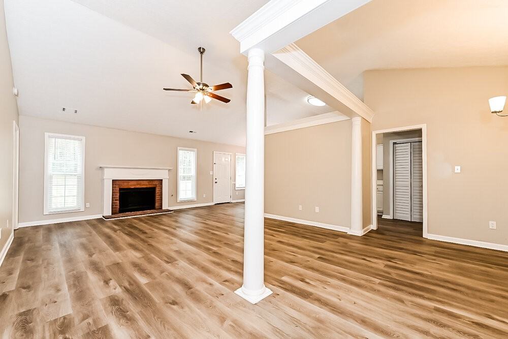 125 Gingerbread Pl - Photo 3 of 16