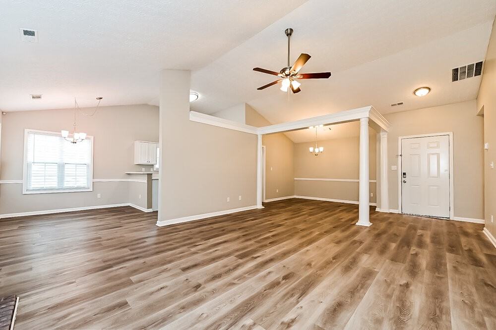 125 Gingerbread Pl - Photo 4 of 16