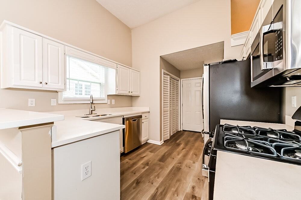 125 Gingerbread Pl - Photo 5 of 16