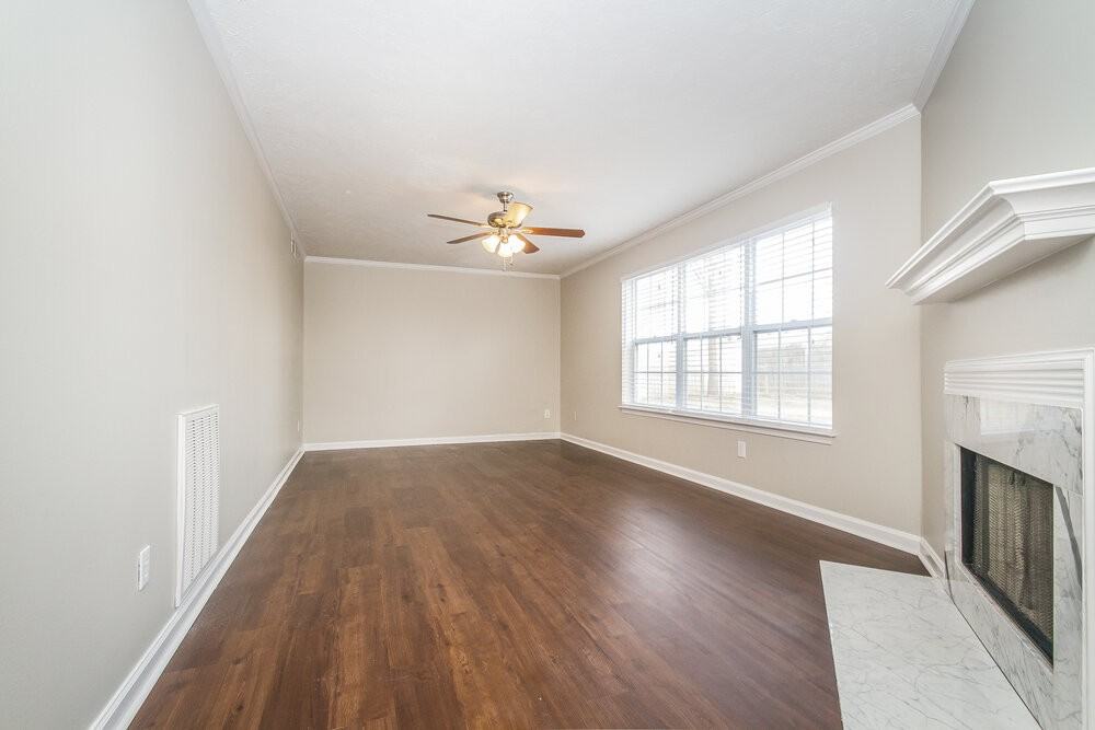 878 Lavergne Ln - Photo 4 of 15