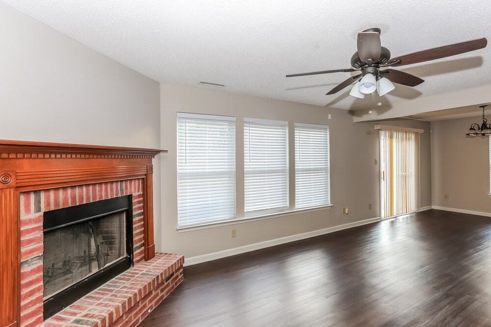 4030 Kellybrook Dr - Photo 4 of 15