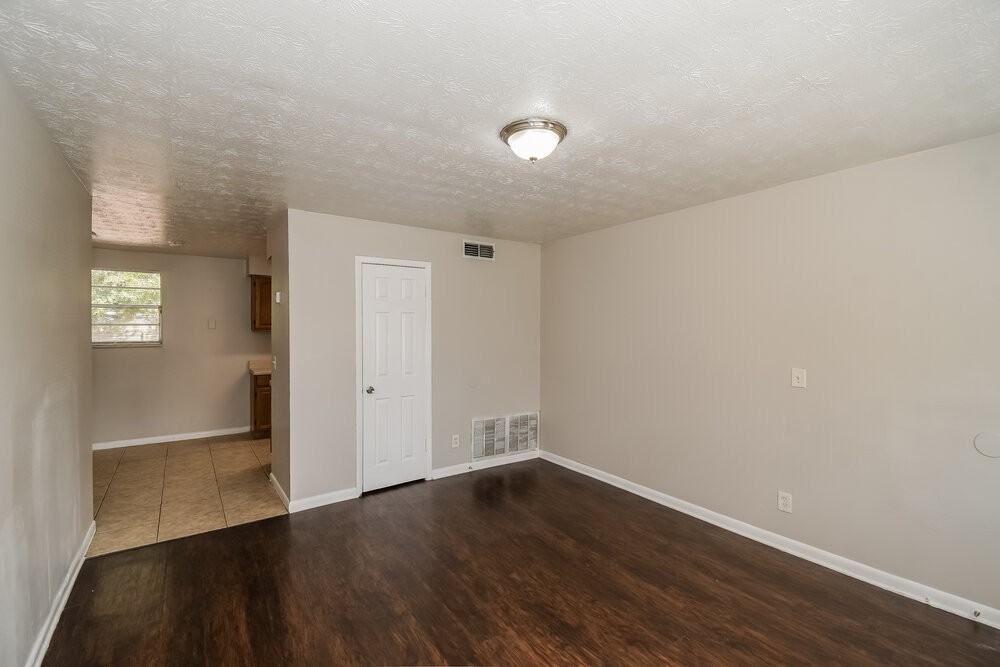 8319 Gullege Dr - Photo 3 of 16