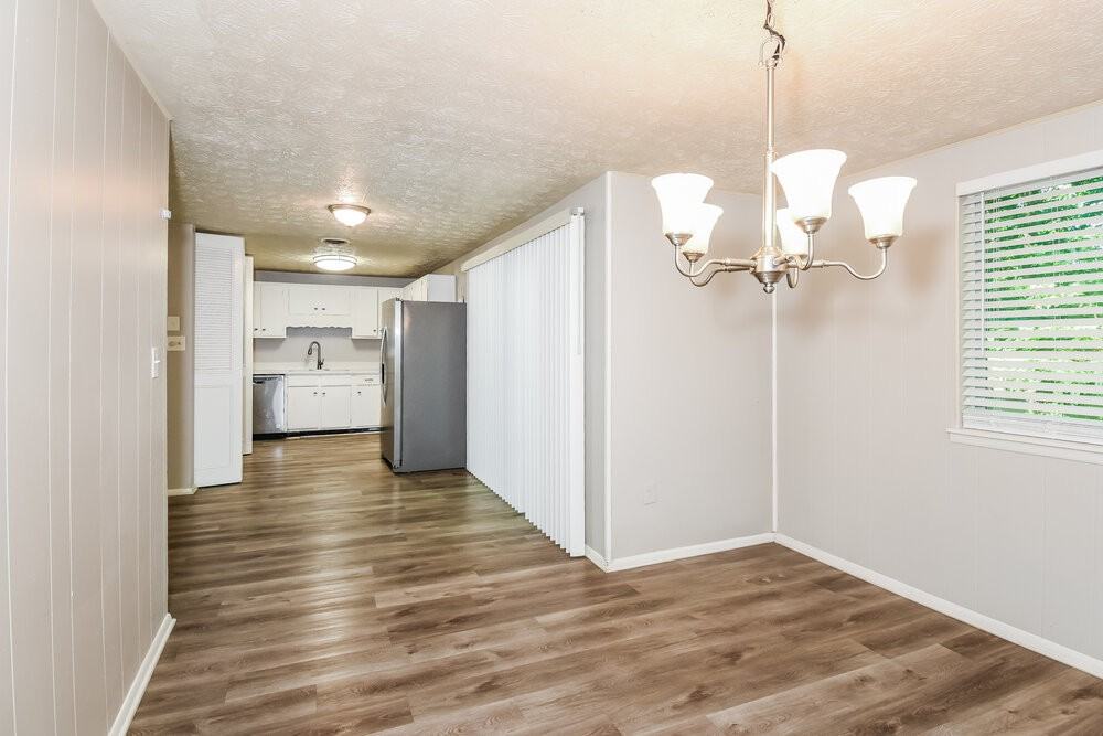 1860 Suwanee Ridge Ct - Photo 7 of 16