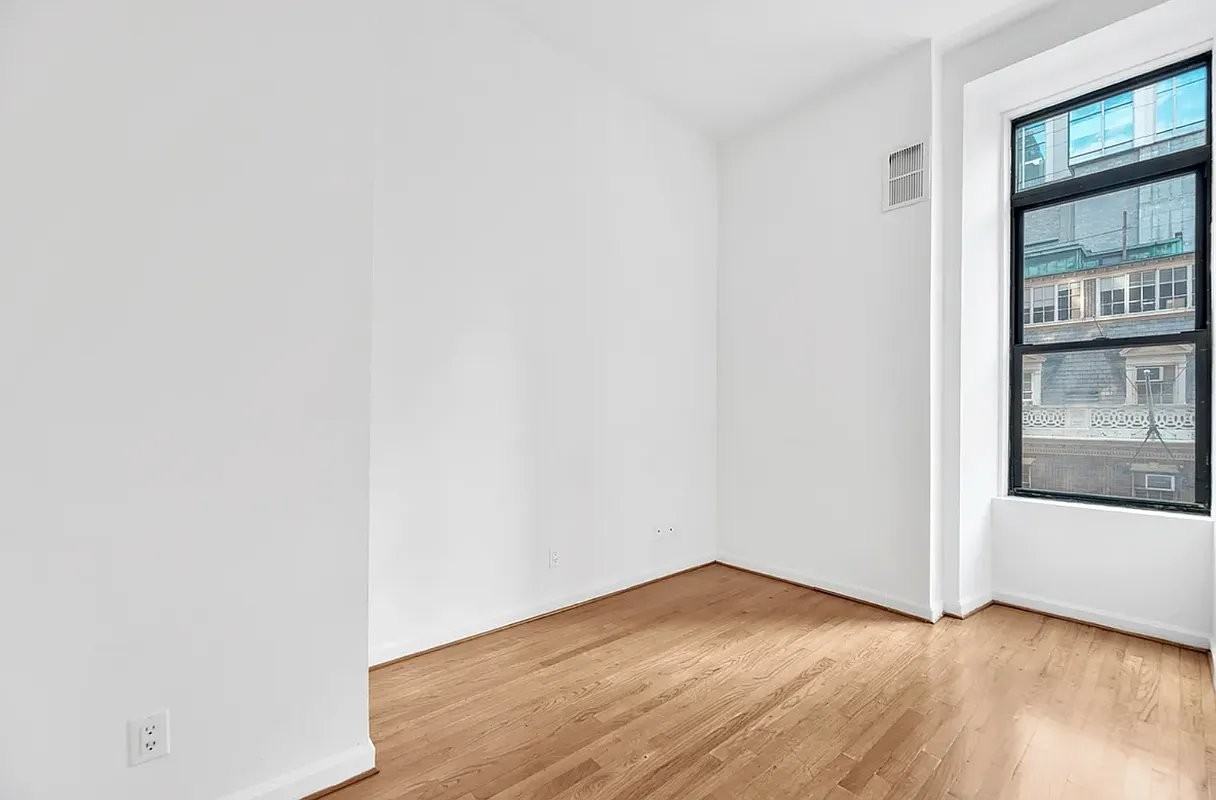 Madison Ave #3D - Photo 2 of 7