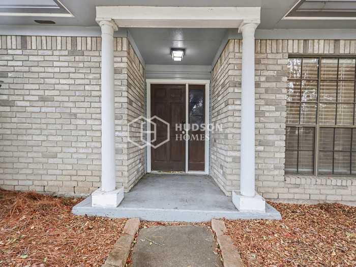 13111 Georgetown Dr - Photo 2 of 31