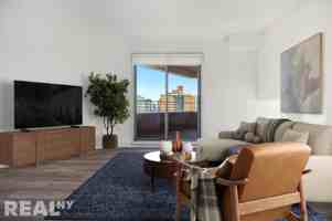 featured image of 2nd Ave #4T