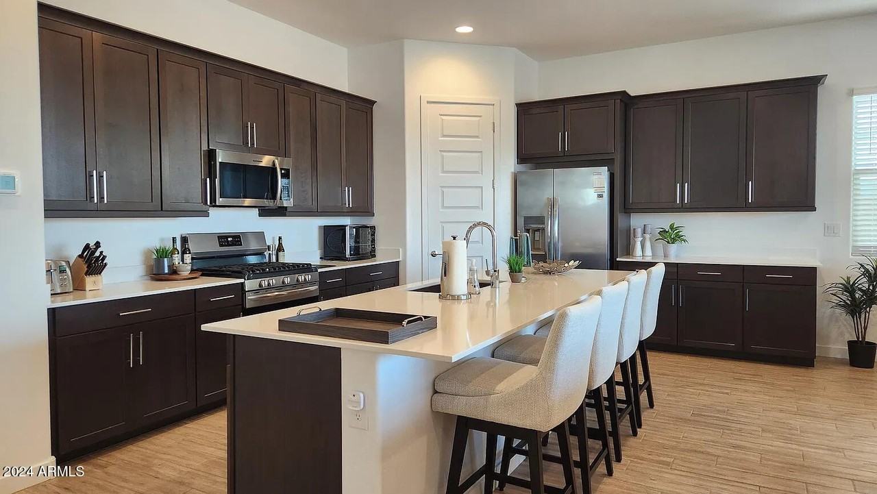 2874 E Magdalena Dr - Photo 5 of 24