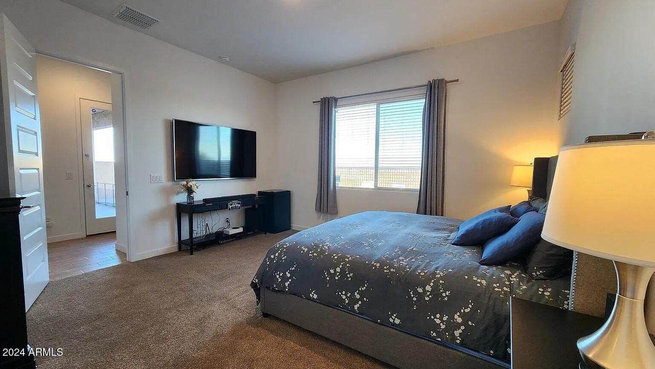 2874 E Magdalena Dr - Photo 7 of 24