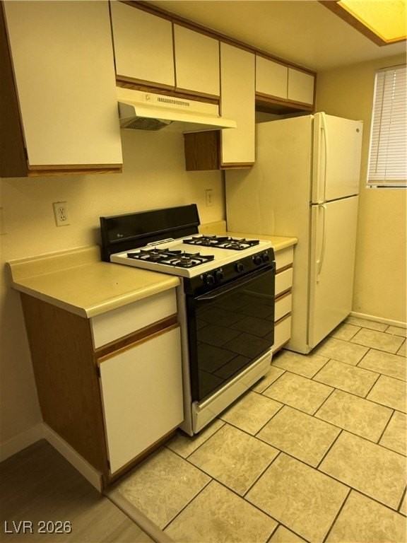 3052 Saint George St #C - Photo 5 of 18