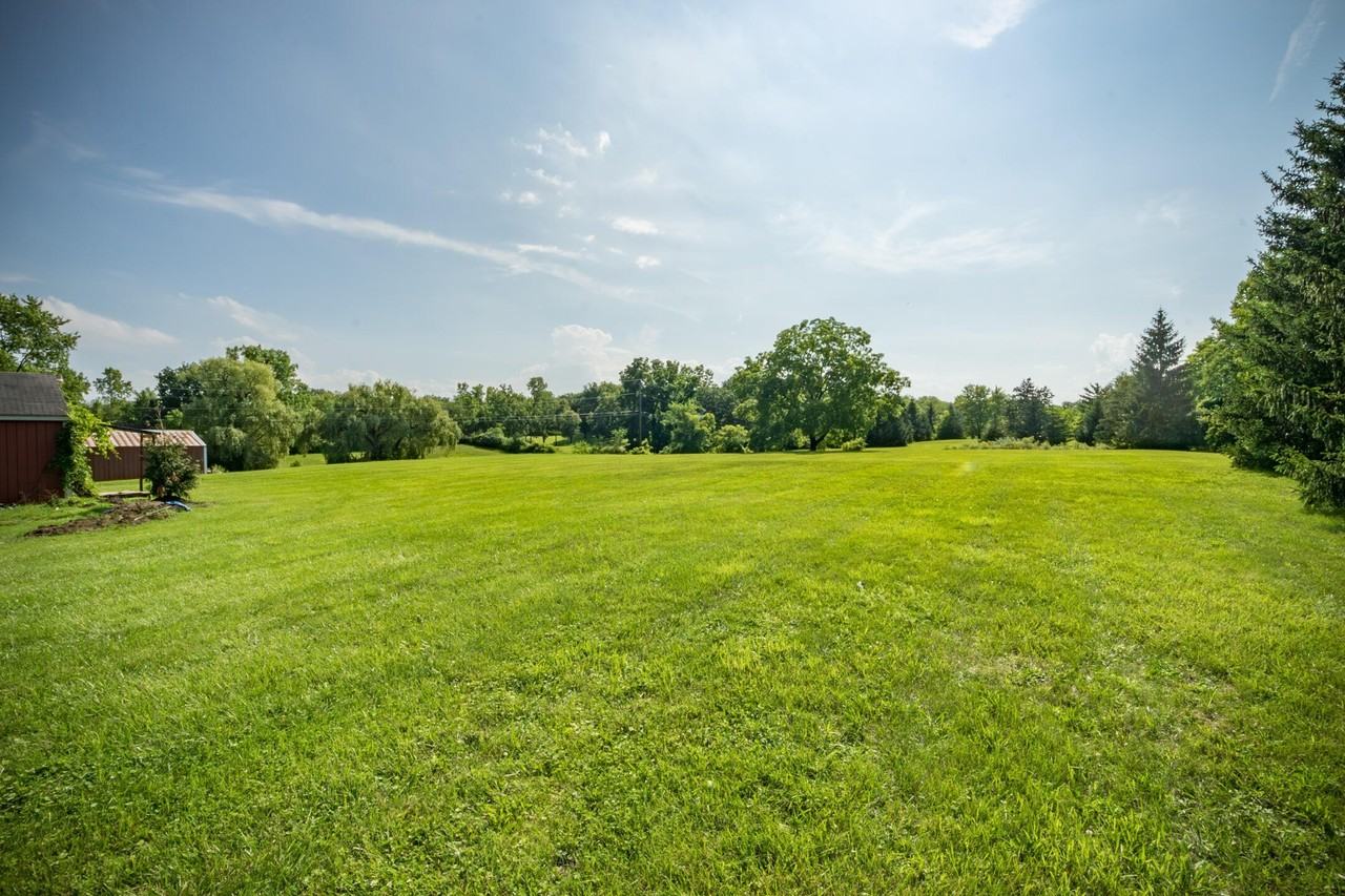 18485 Ridge Rd - Photo 7 of 32