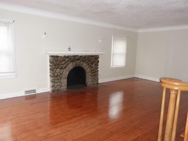 8205 E Outer Dr - Photo 2 of 22